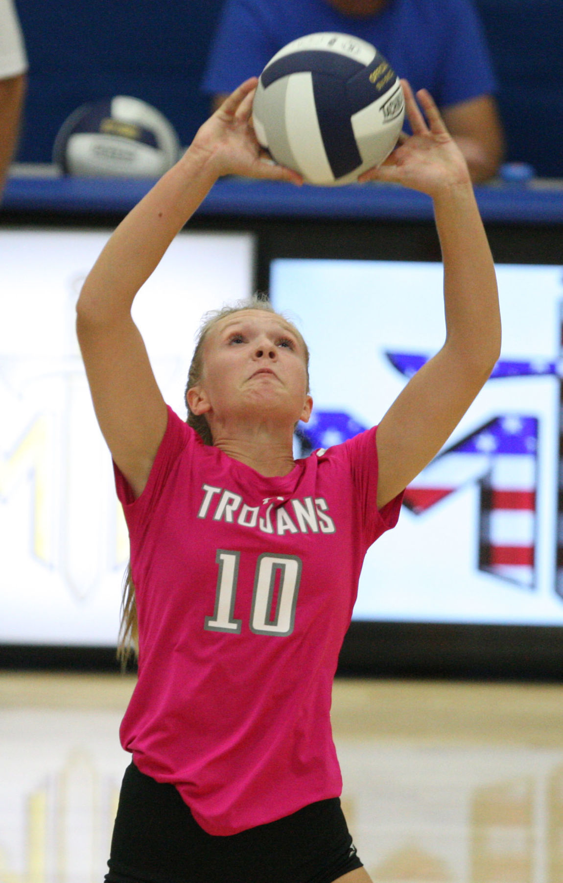 Maroa Forsyth vs Argenta Oreana volleyball 10 9.4.18.jpg
